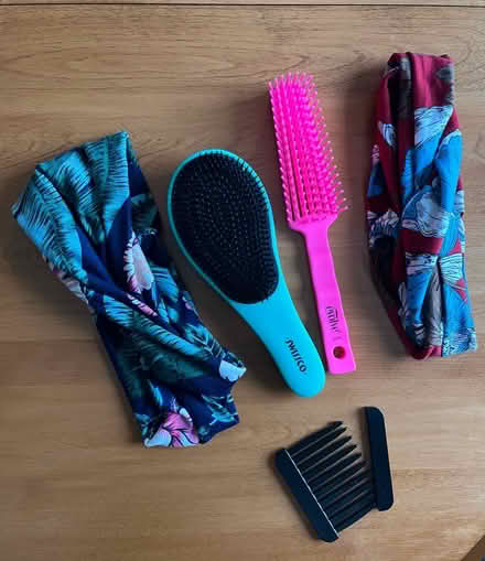 Photo of free Hair brushes and headbands (Patuxent Glen Community,Severn) #1