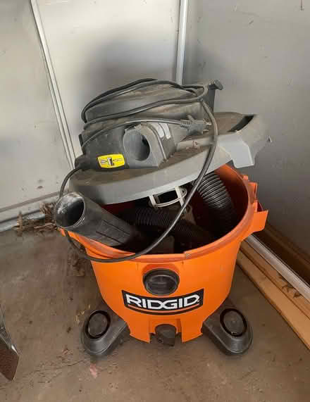 Photo of free Shop VAC (Green/Uniontown) #1