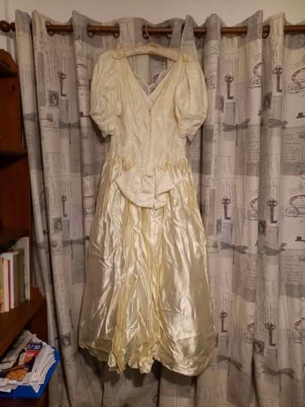 Photo of free Wedding dress size 12/ 14 (Littlemore OX4) #2