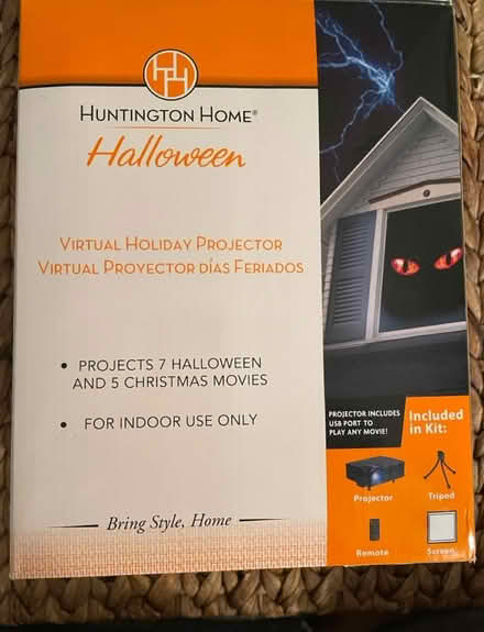 Photo of free Indoor Holiday Projector (Woodstock) #1