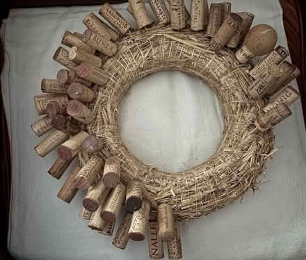 Photo of free DIY wine cork wreath (Northern Novato near 101 fwy) #1