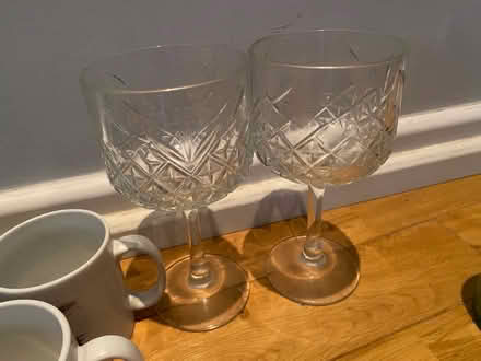 Photo of free Bowls / mugs / crystal style glass (East dulwich) #1