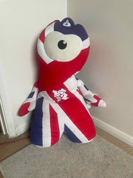 Photo of free London 2012 large Wenlock plush toy. (Hivings Hill) (Pond Park HP5) #1