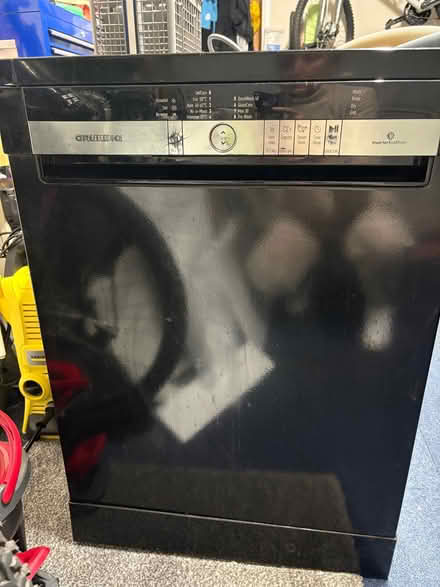 Photo of free Full size dishwasher (Blackpill SA2) #1