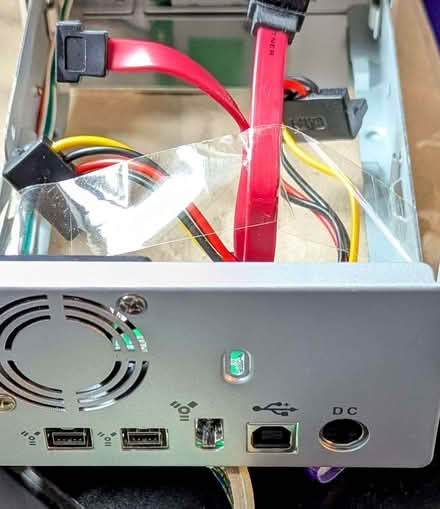 Photo of free SATA Enclosure (Bog Gate TW10) #1