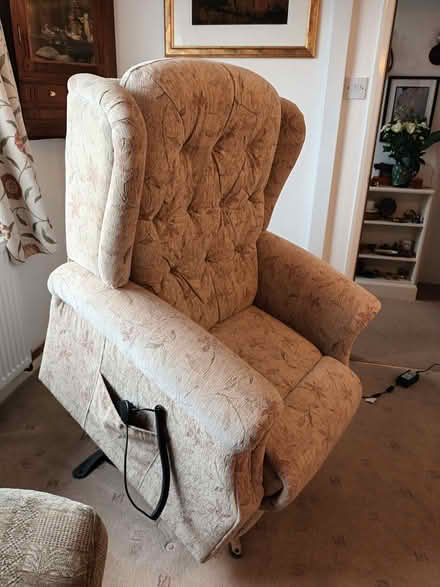 Photo of free Electric riser recliner (Pengorffwysfa LL68) #2