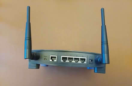 Photo of free Linksys 54Mbps 2.4 GHz wireless broadband router (GU51) #3