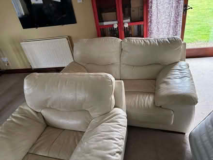 Photo of free Sofas (Aylesbury Vale MK18) #1