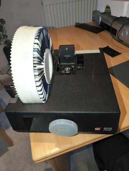 Photo of free GAF slide projector (Woodley RG5) #1