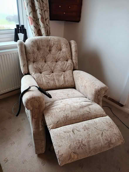 Photo of free Electric riser recliner (Pengorffwysfa LL68) #1