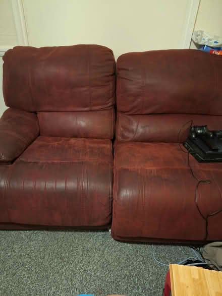 Photo of free Sofa (Dagenham RM10) #1