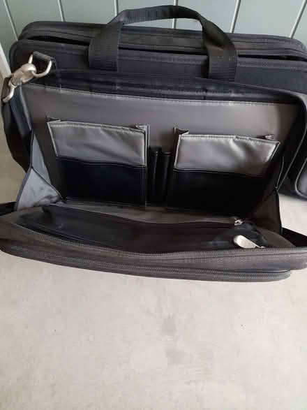 Photo of free Dell Laptop Briefcase (Mariansleigh EX36) #2