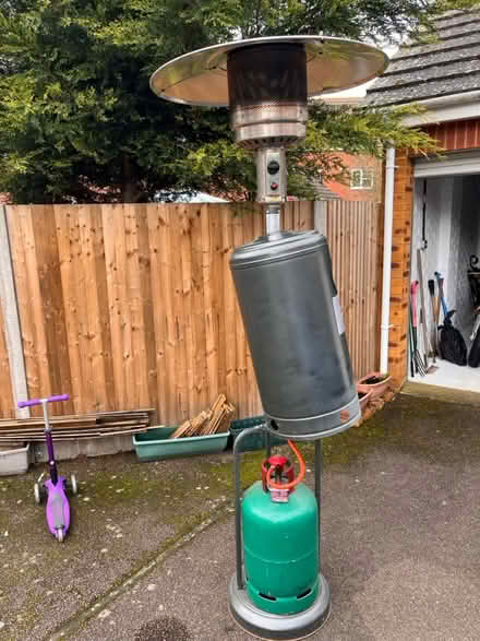 Photo of free Outdoor gas heater (Spares/Repair) (Arlesey SG15) #3