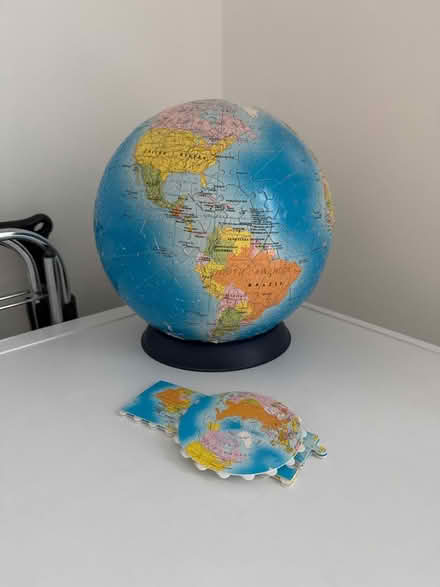 Photo of free Globe jigsaw puzzle (Hornchurch) #1