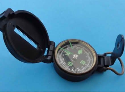 Photo of Pocket compass (Whitton TW3) #2