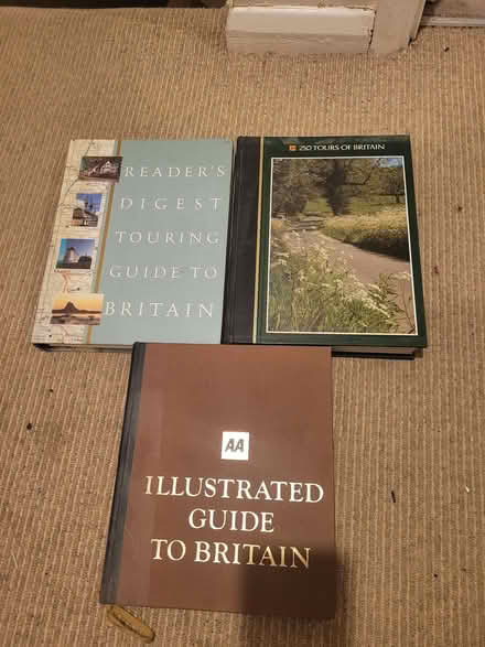 Photo of free british travel books (Shenley Lodge MK5) #1