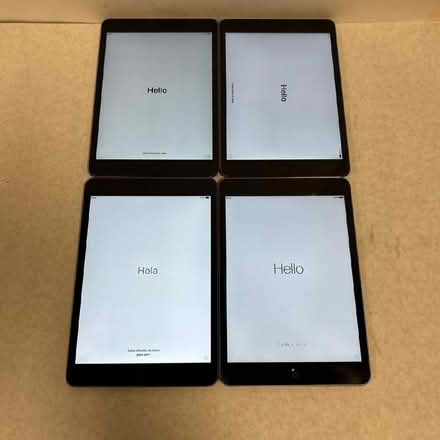 Photo of free 4 used apple ipads (Hounslow TW3) #1