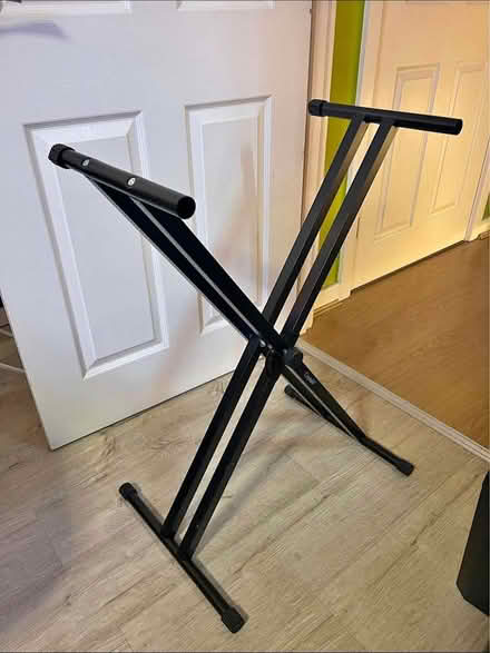 Photo of Keyboard stand (Brough CA17) #1