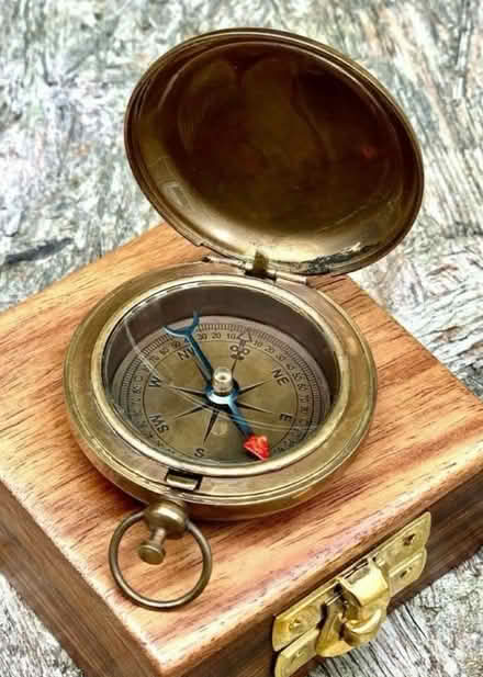 Photo of Pocket compass (Whitton TW3) #1