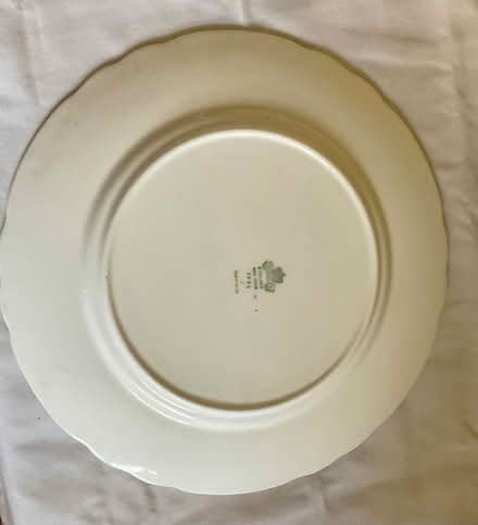 Photo of free 10 1/2 Aynsley China dinner plates (Rhinebeck) #4