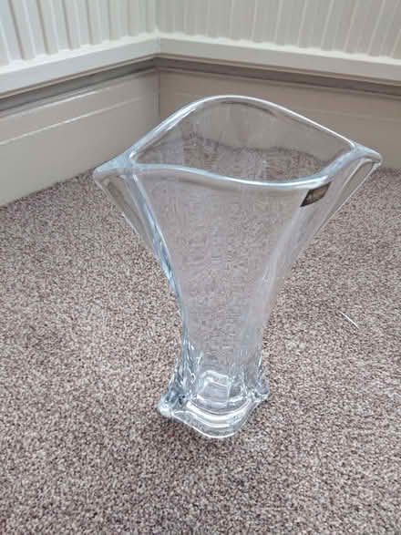 Photo of free Clear glass vase (West End LA3) #1