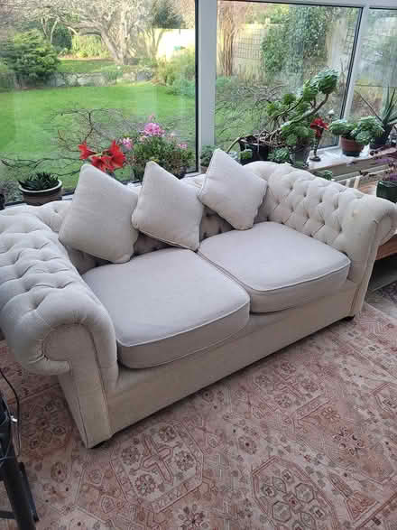 Photo of free White tweed chesterfield sofa (Dun Laoghaire) #2