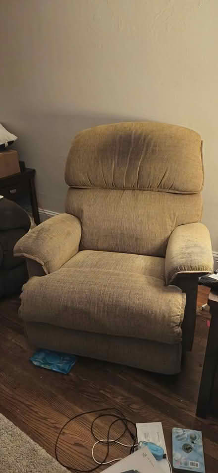 Photo of free 2 Very loved manual recliners (Suffolk va) #1