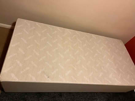 Photo of free As new divan bed and headboard (Twydall ME8) #1