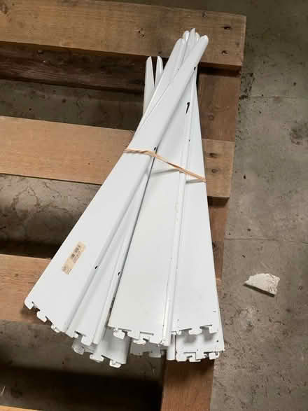 Photo of free 15 white metal shelf brackets (IG10 high beech) #1