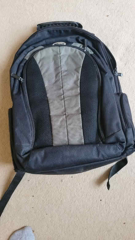 Photo of free Targus laptop bag (Cottingham Hu16) #1