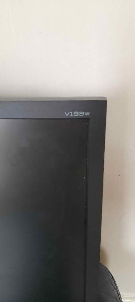 Photo of free Acer Monitor V193W (Woodford IG5) #2