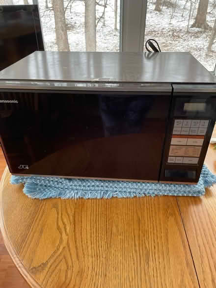 Photo of free Microwave (West Rockville) #1