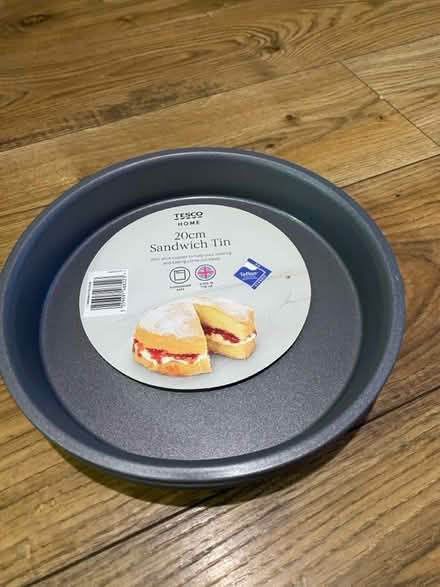 Photo of free Cake tins x3 (Newton Alfreton DE55) #1