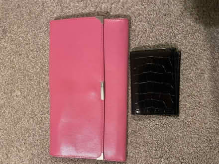 Photo of free Pink leather travel wallet and credit card wallet (Longbarn WA2) #2