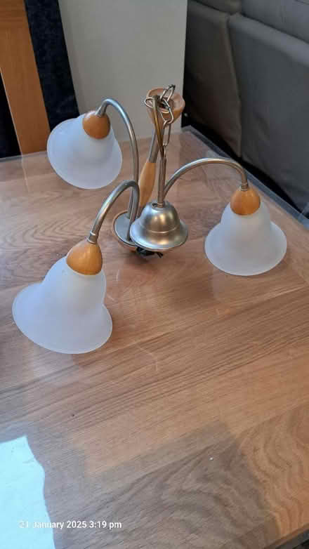 Photo of free 3 lamp light fittig (Linslade, Leighton Buzzard LU7) #1