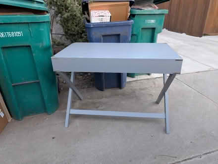 Photo of free Table (Downtown Oak Park) #1