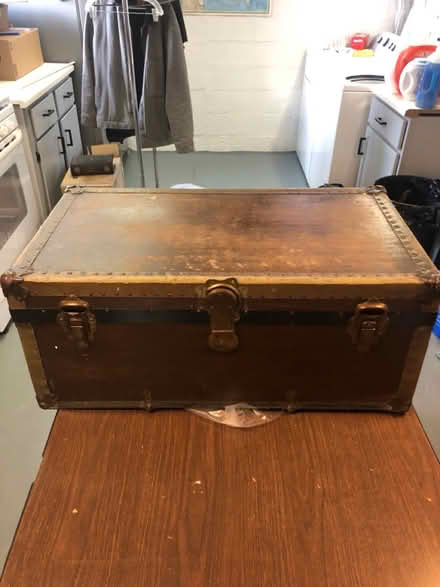 Photo of free Old steamer trunk (Lombard) #1