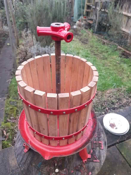 Photo of free Apple / fruit press (Donnington Bridge OX4) #2