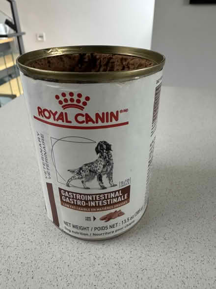 Photo of free dogfood & treats (Bloor/Dufferin) #1