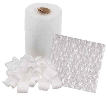 Photo of bubble wrap, packing paper, packing nuts (IM8) #1