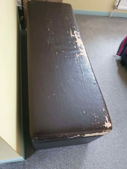 Photo of free Blanket box (Abbeydale GL4) #3