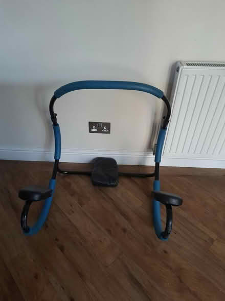 Photo of free Sit up bar (Solihull B91) #1