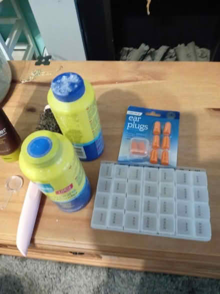 Photo of free Powder, hairbrush, pillnox, earplugs (Maidenhead SL6) #1