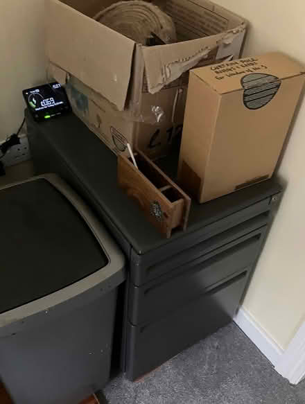 Photo of free Metal office drawer cabinet (Newbury RG14) #1