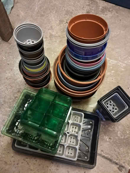 Photo of free Assorted plastic plant pots (Wirksworth) #2