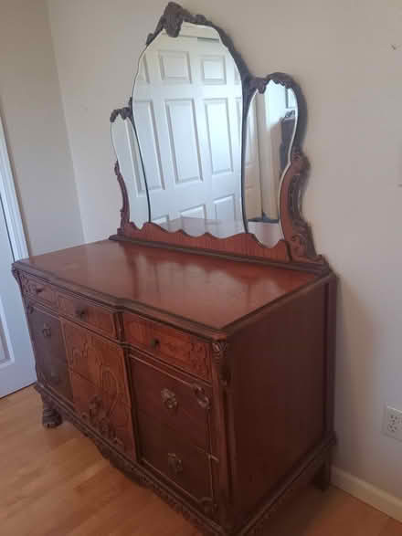 Photo of free bedroom set and box springs (Crown Hill) #1