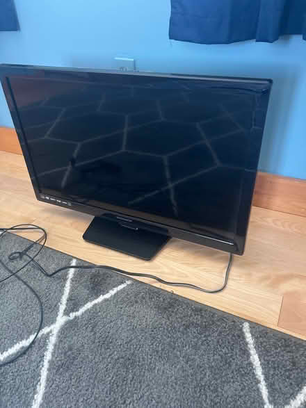 Photo of free 32 inch tv with dvd player (Pepperell) #1