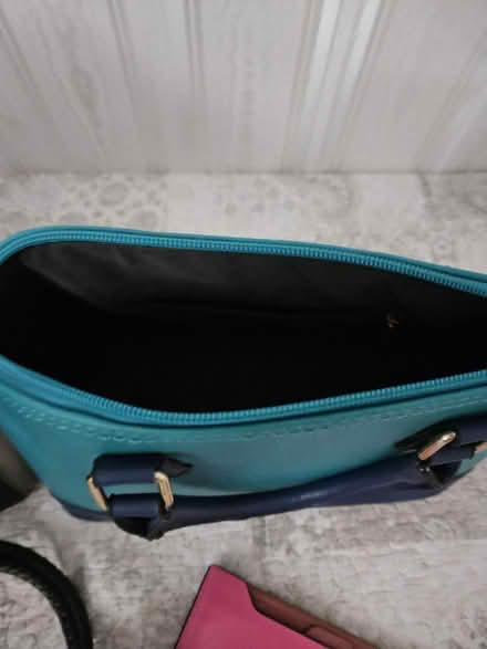 Photo of free Handbags and purse (Southend on sea SS2) #3