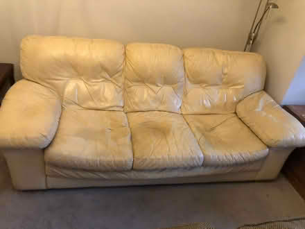 Photo of free 3 seater sofa (Countesthorpe, LE8) #1