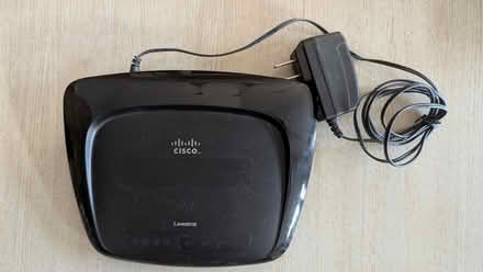 Photo of free LinkSys Broadband Router WRT54G2 V1 (Solana Beach) #1